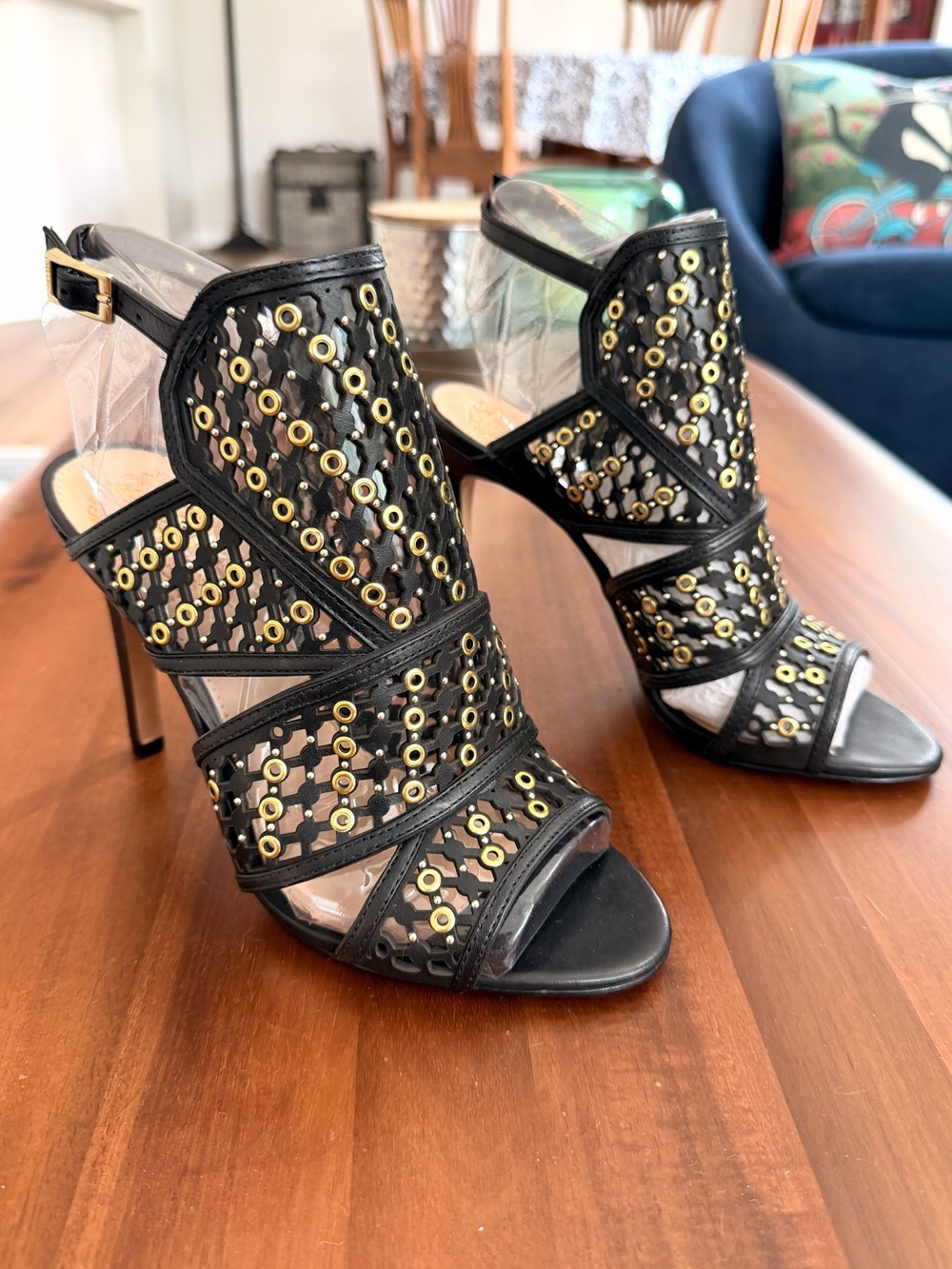 Vince Camuto 6.5 Black Leather Eyelet Stud Caged Stiletto Sandals
